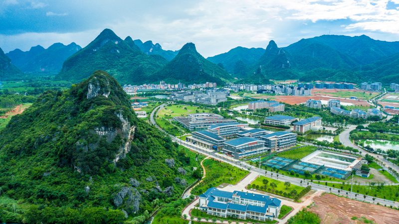 上海电子加工价格差异解析：揭秘影响成本的关键因素