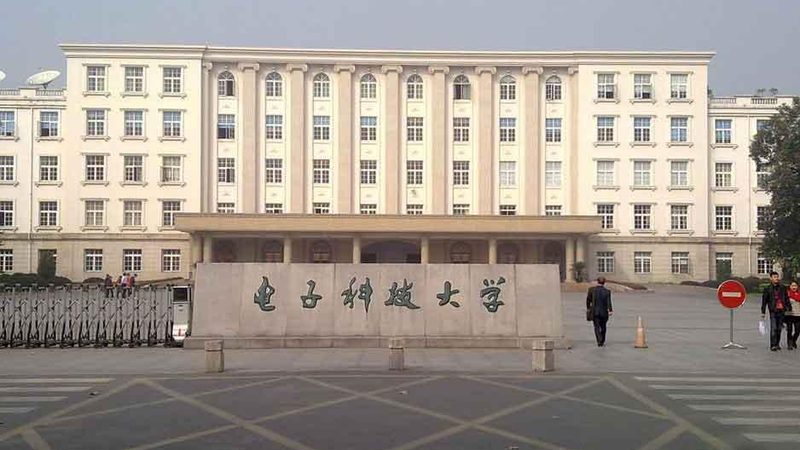 PCB散热器选型：关键参数与工艺细节解析**